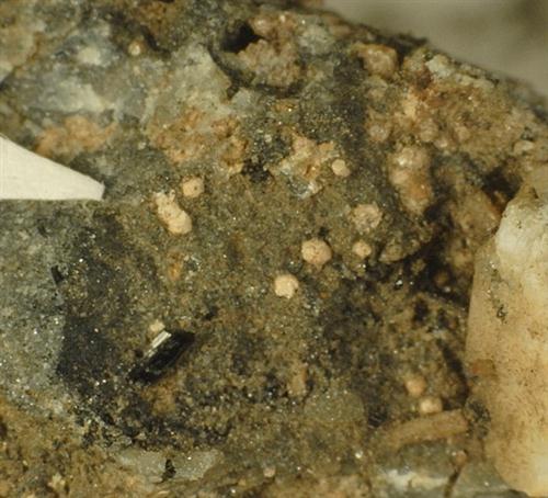 Calciohilairite & Kuzmenkoite-Mn