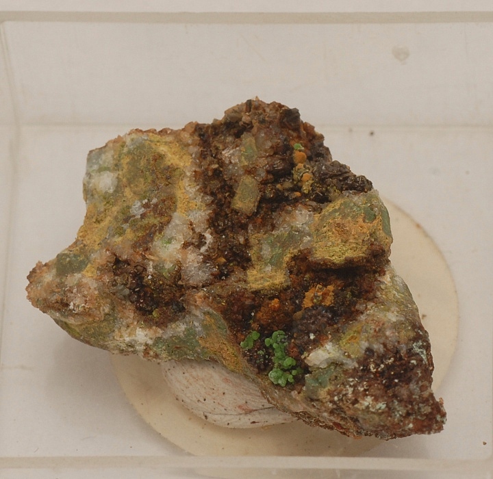 Tripuhyite