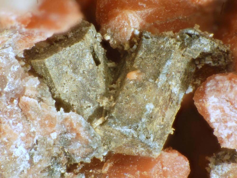 Armenite Celsian & Fluorite