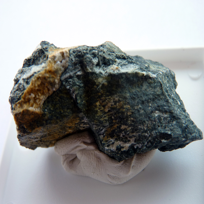 Ferro-actinolite