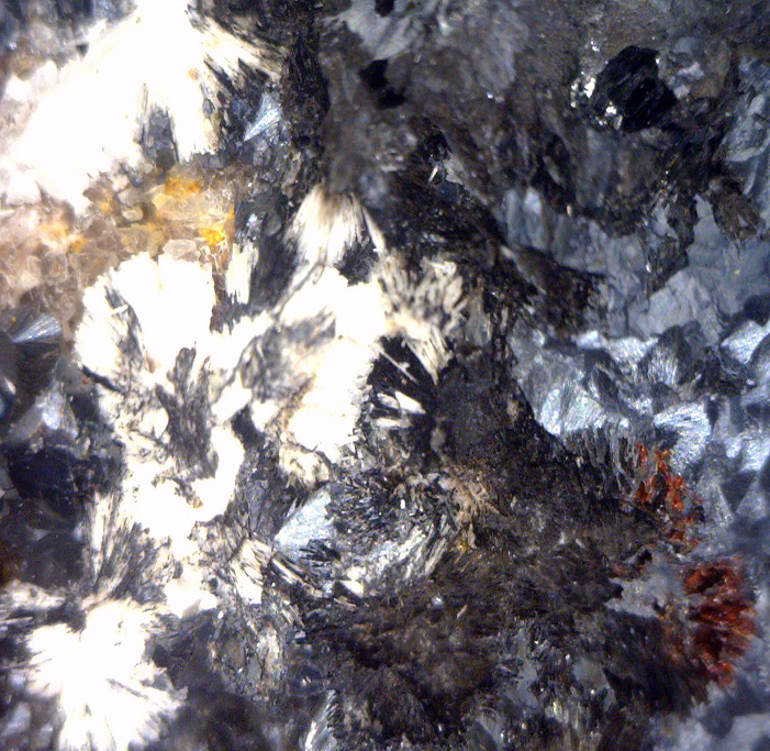 Tilasite & Coralloite