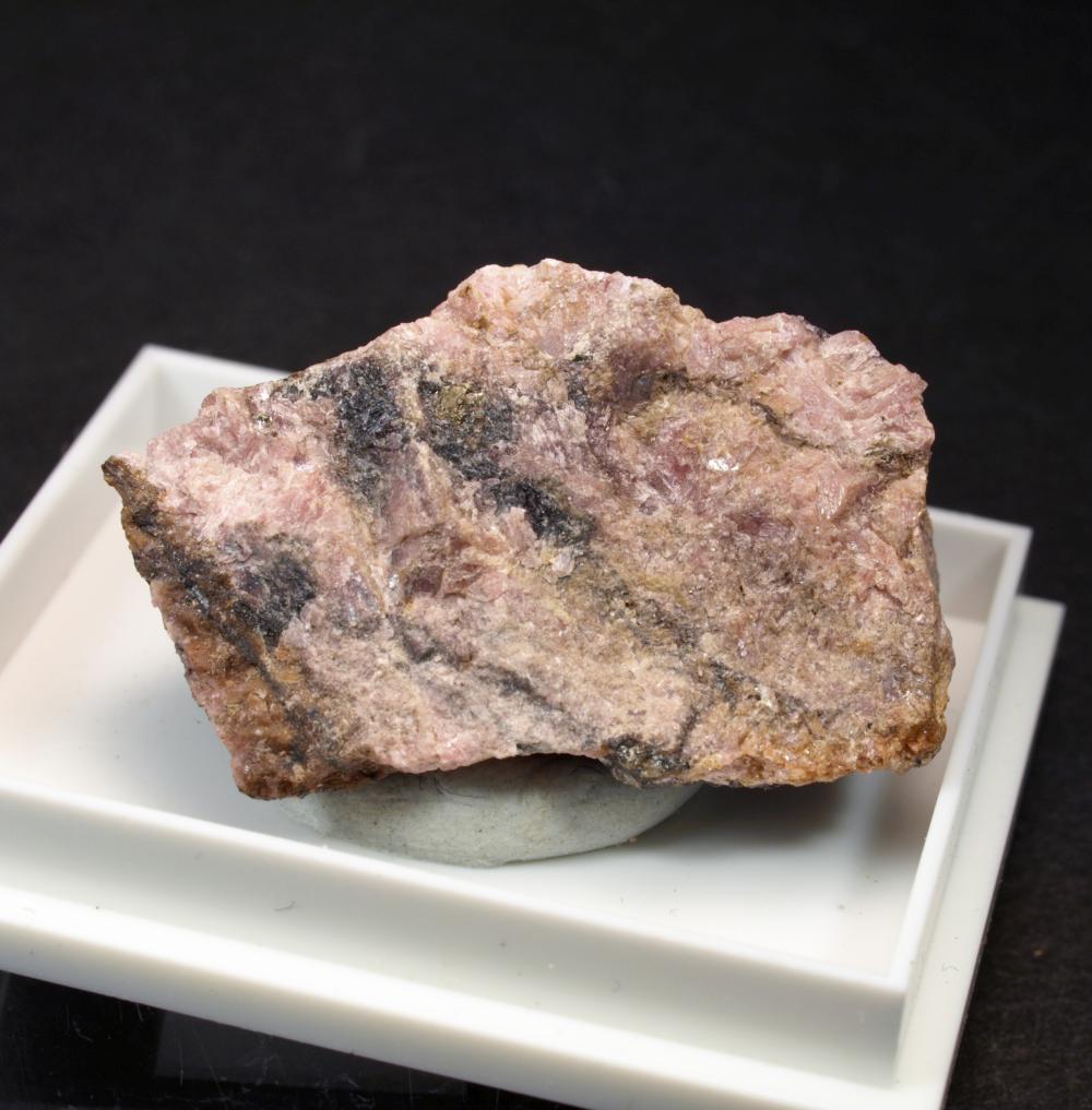 Pyrosmalite-(Mn)