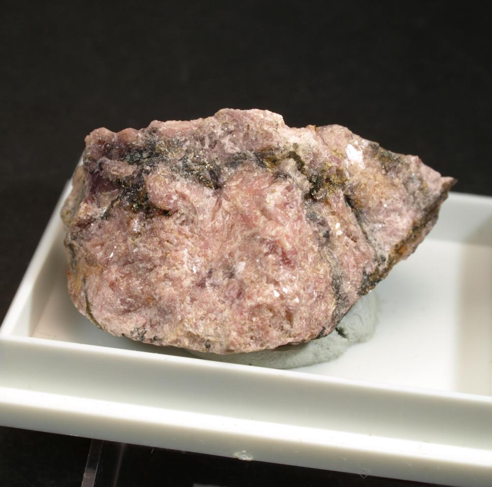 Pyrosmalite-(Mn)