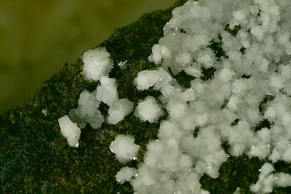 Hydromagnesite