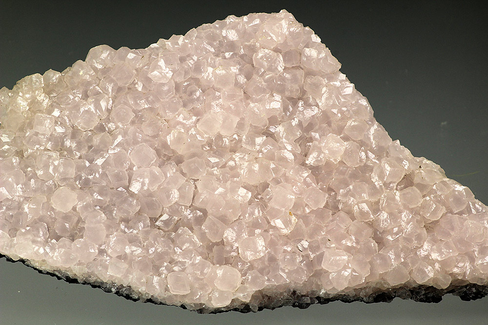 Manganoan Calcite