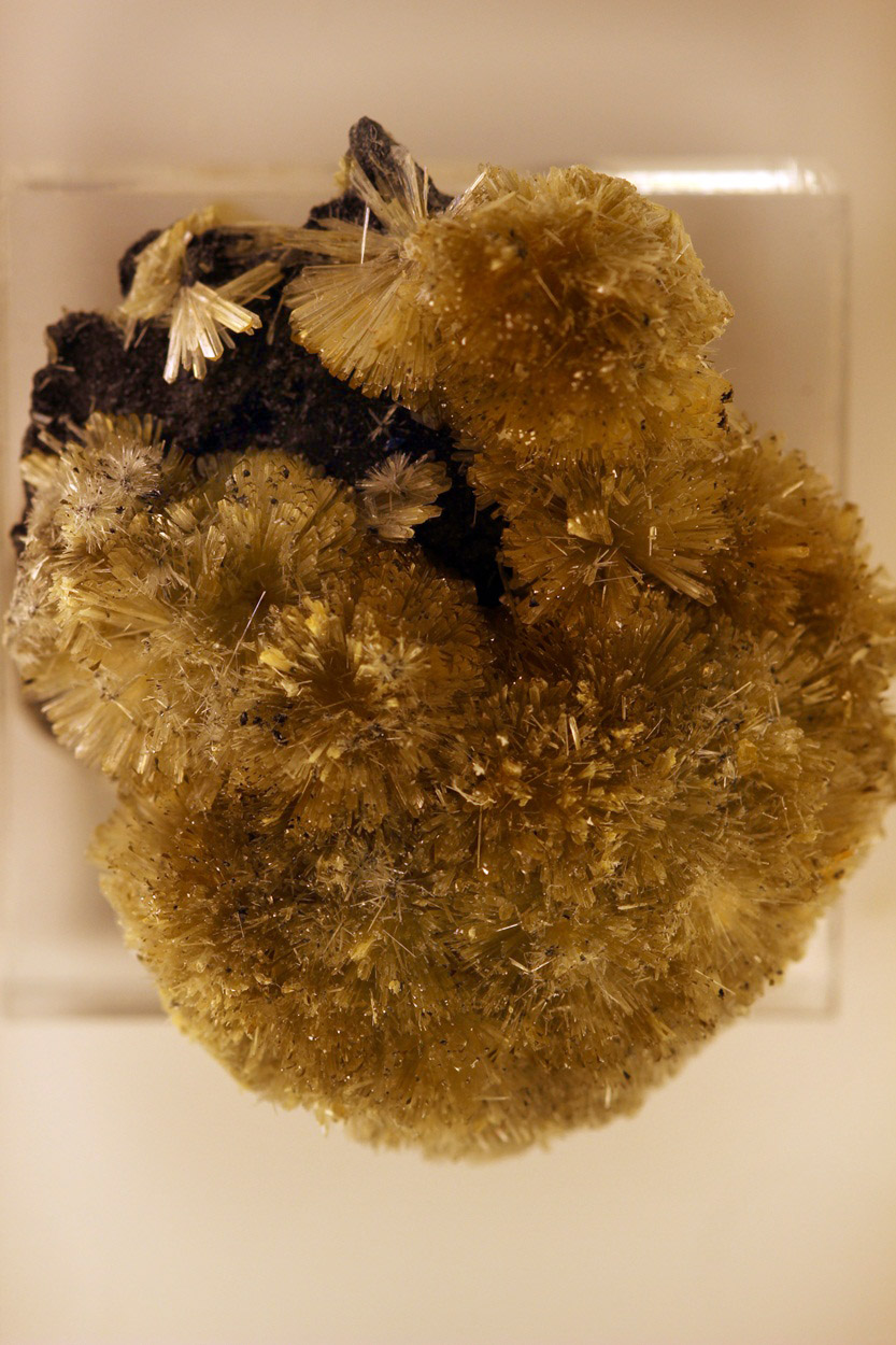 Valentinite