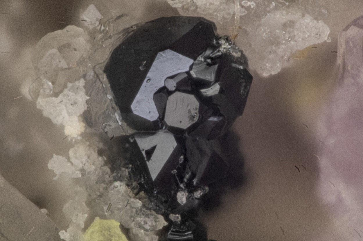 Zincovoltaite