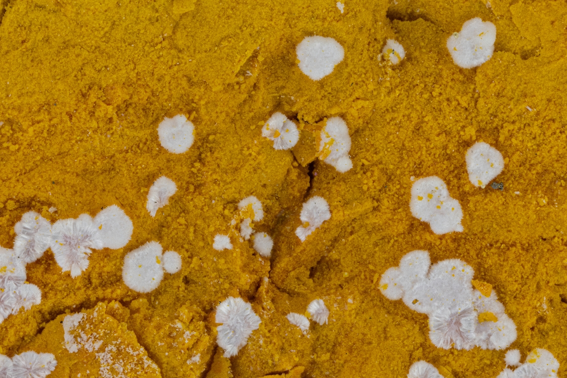 Para-alumohydrocalcite