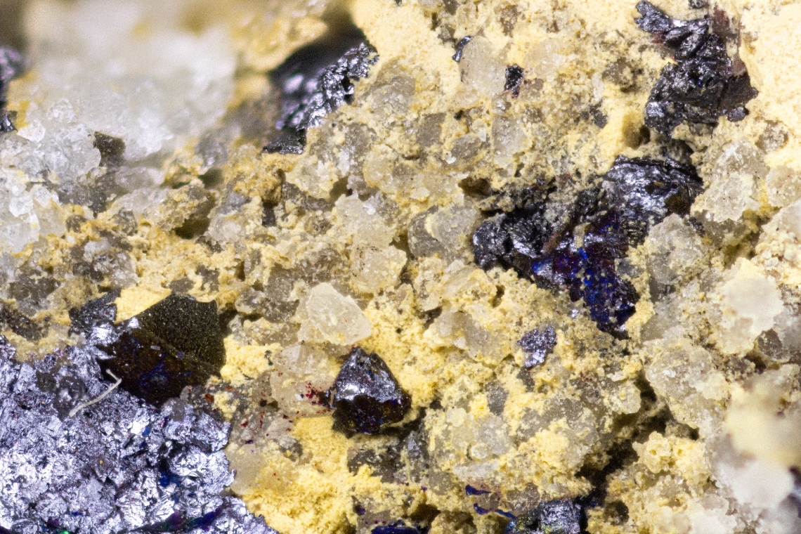 Tvalchrelidzeite & Metacinnabar