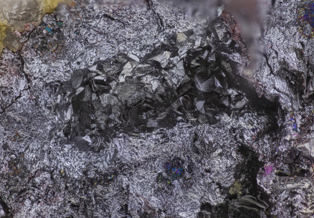 Tvalchrelidzeite & Metacinnabar