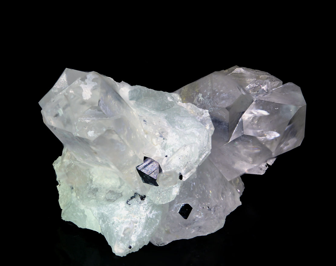 Babingtonite On Quartz