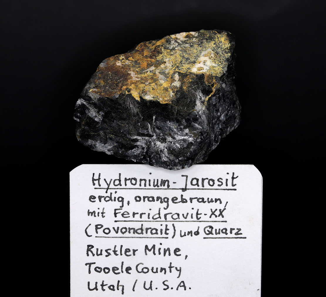 Hydroniumjarosite & Povondraite