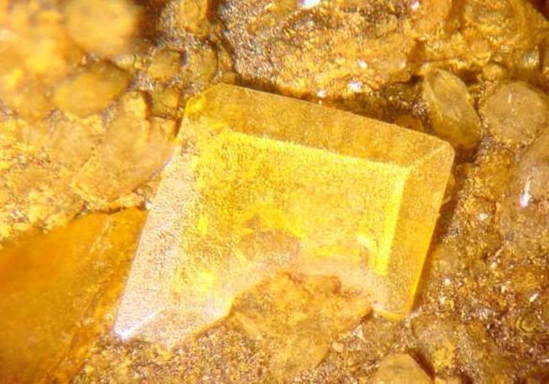 Wulfenite