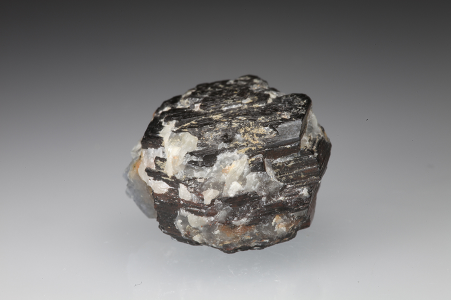 Hibonite