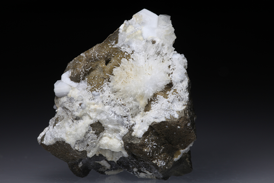 Gmelinite Natrolite & Phillipsite