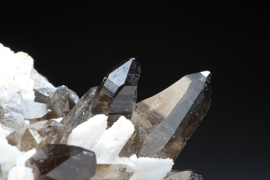 Quartz Var Smoky Quartz