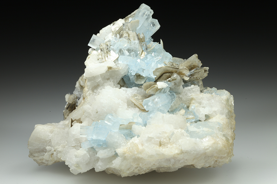 Beryl Var Aquamarine & Muscovite