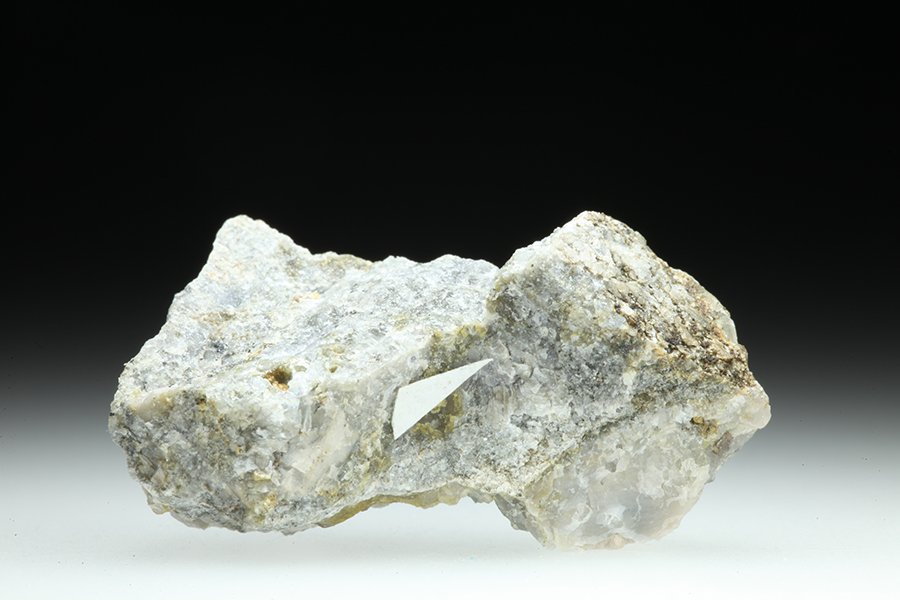 Thorutite