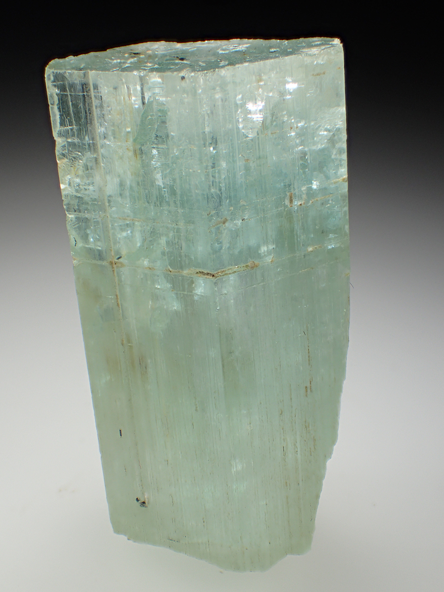 Beryl Var Aquamarine