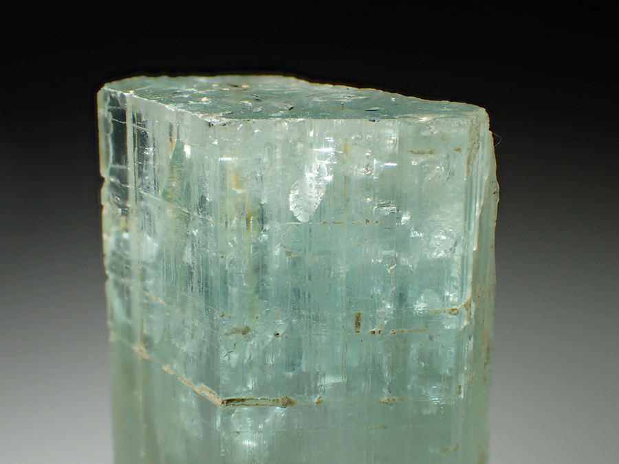 Beryl Var Aquamarine