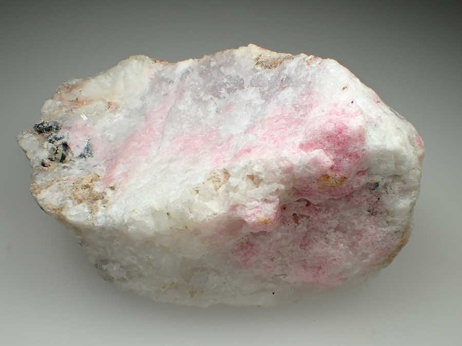 Tugtupite