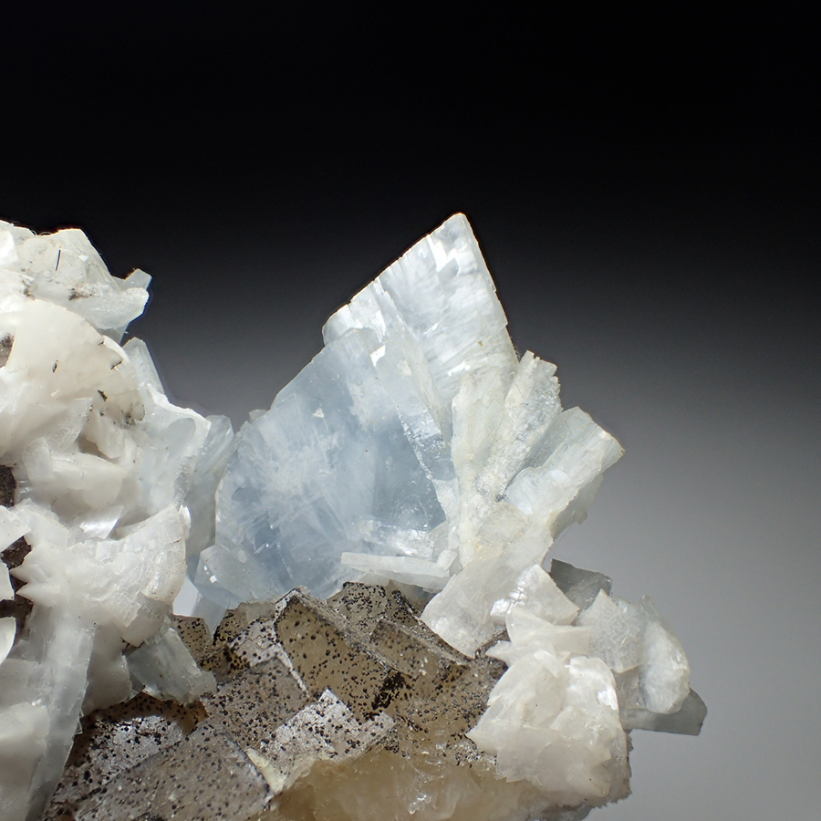 Baryte Dolomite & Fluorite