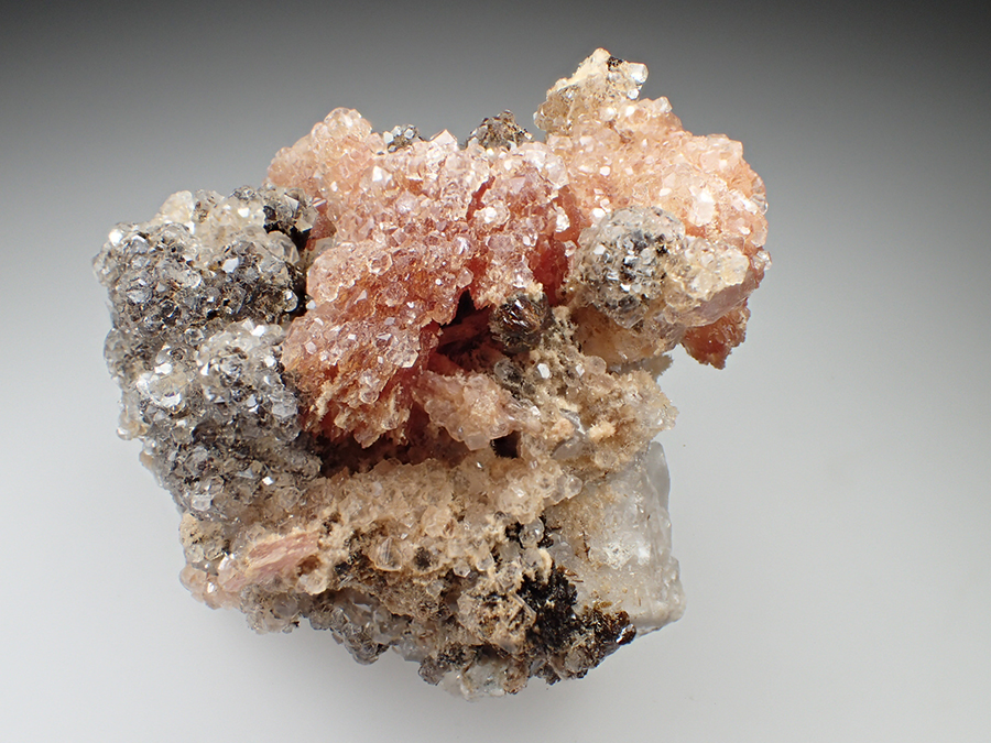 Inesite Hubeite & Calcite