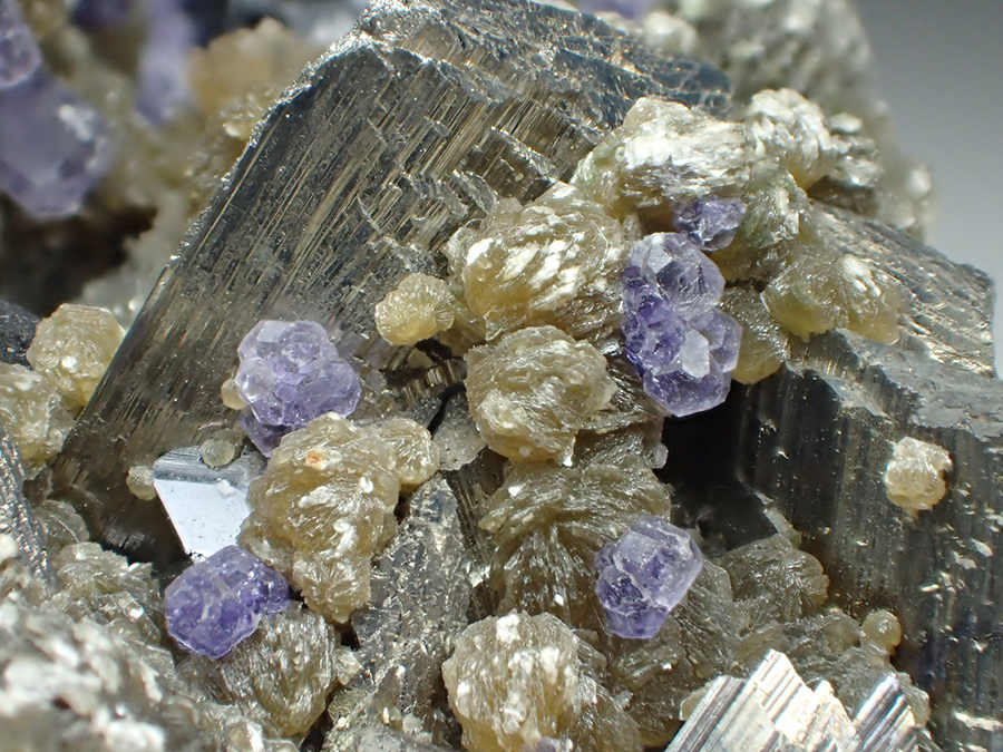 Fluorite Siderite & Arsenopyrite