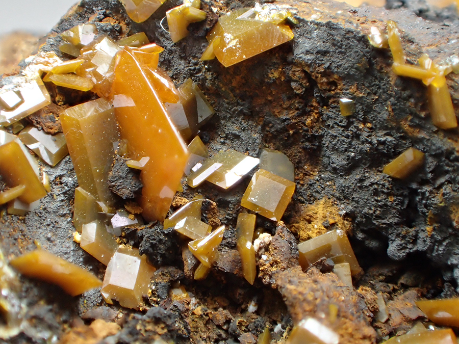 Wulfenite