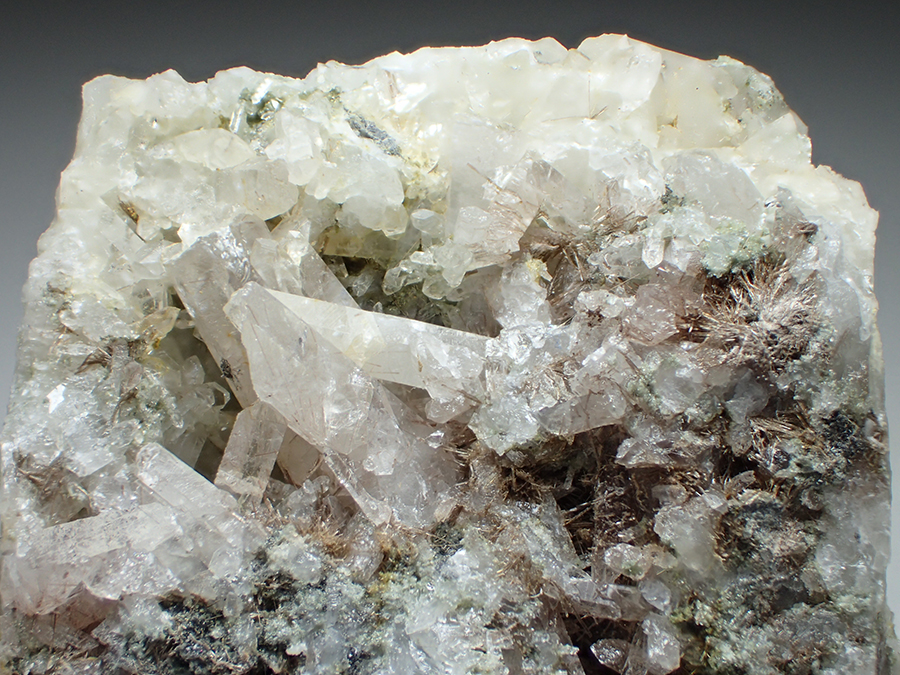 Allanite-(Ce)