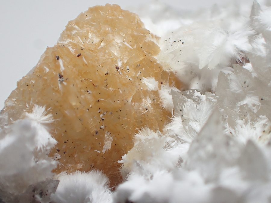 Strontianite & Calcite