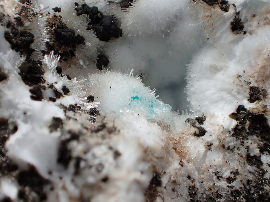 Hemimorphite & Smithsonite