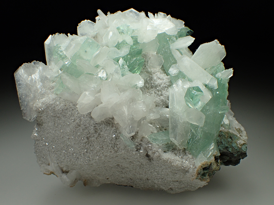 Apophyllite & Stilbite