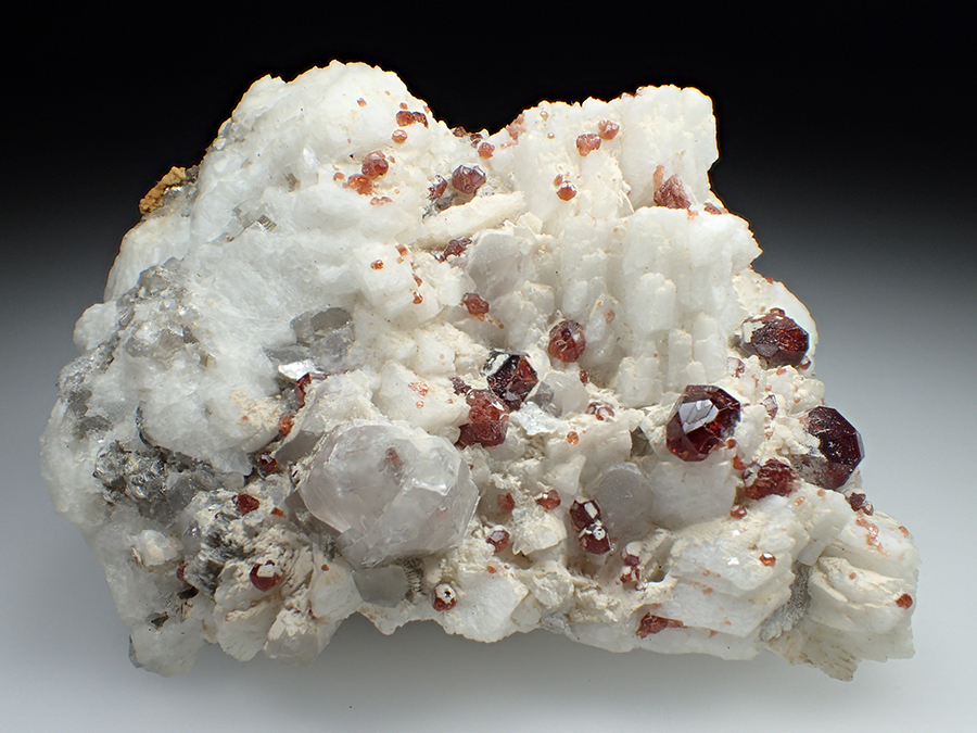 Spessartine & Quartz & Feldspar