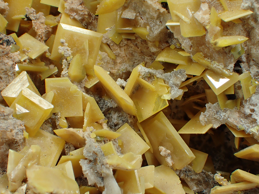 Wulfenite