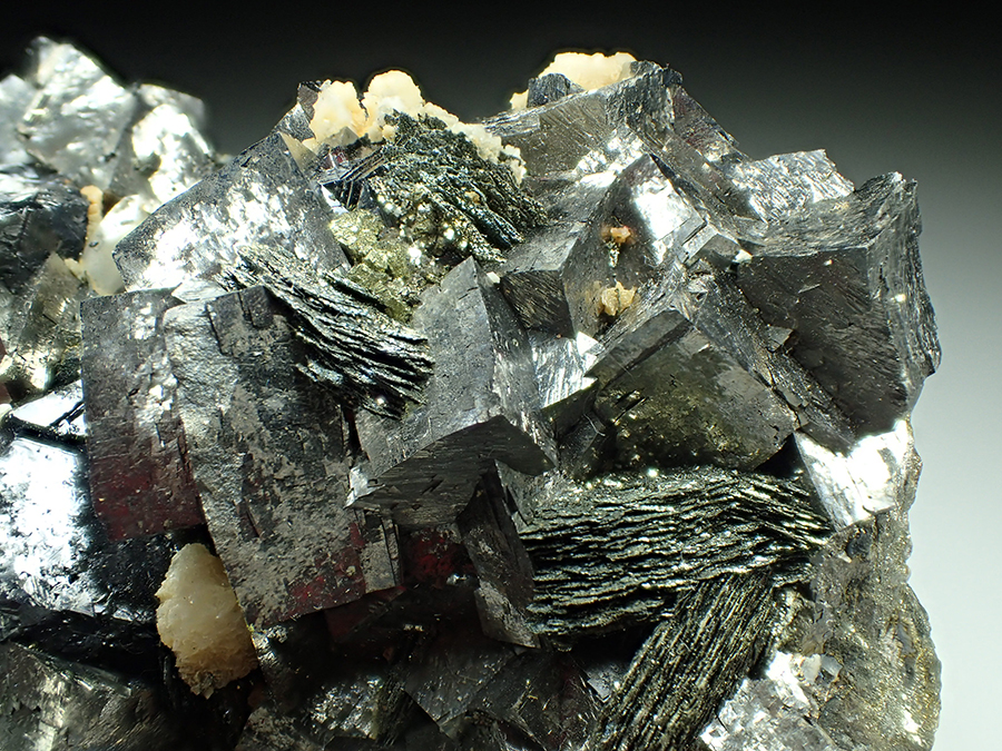 Arsenopyrite Sphalerite & Pyrrhotite