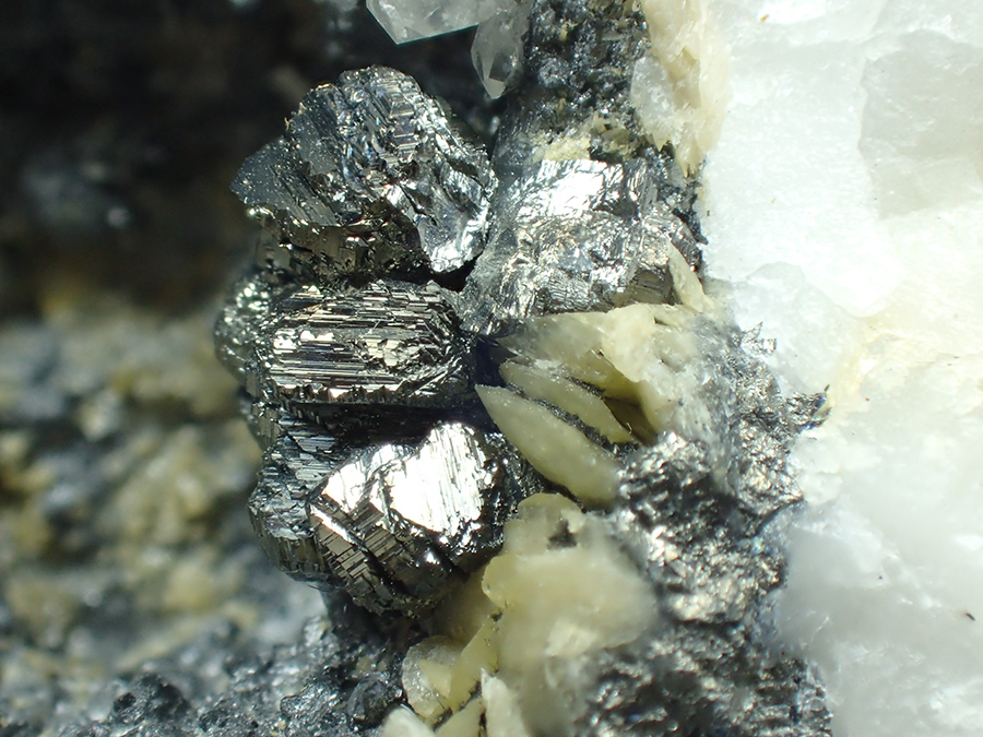 Bournonite Siderite & Quartz