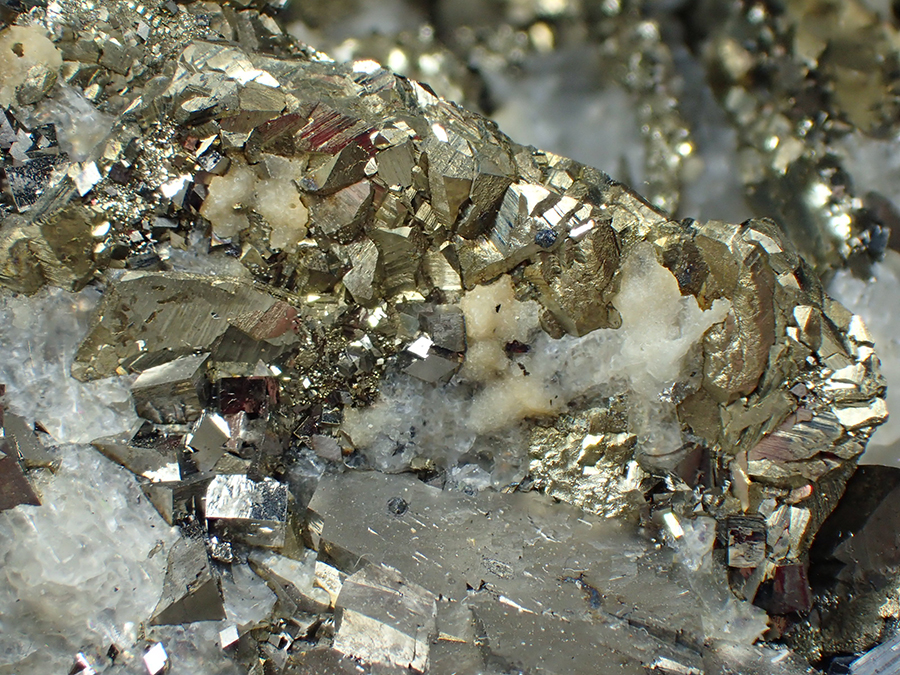 Pyrite Psm Pyrrhotite With Calcite Arsenopyrite & Sphalerite