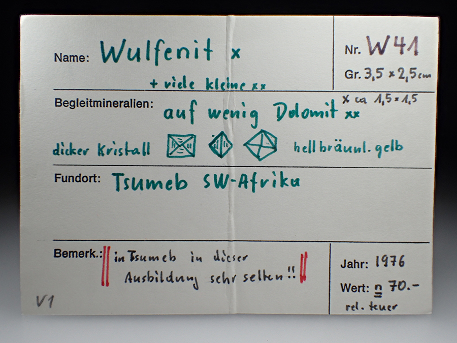 Wulfenite & Dolomite