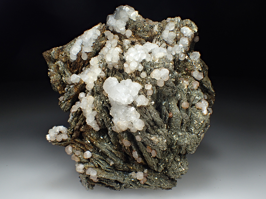 Pyrrhotite & Calcite