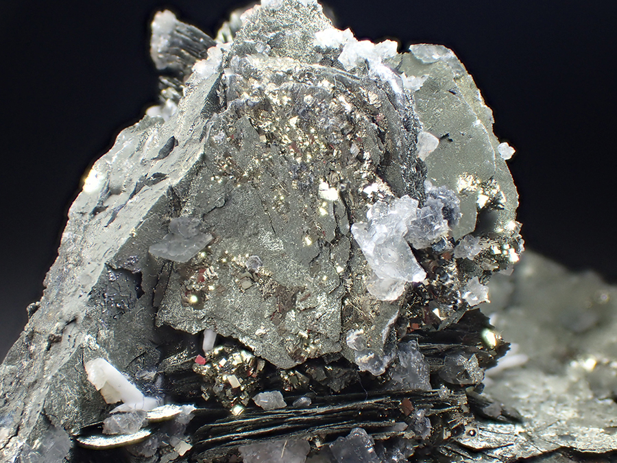 Marcasite Psm Pyrrhotite With Quartz & Boulangerite