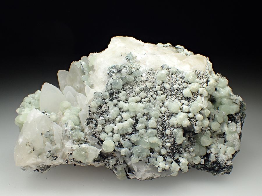 Prehnite Julgoldite & Calcite