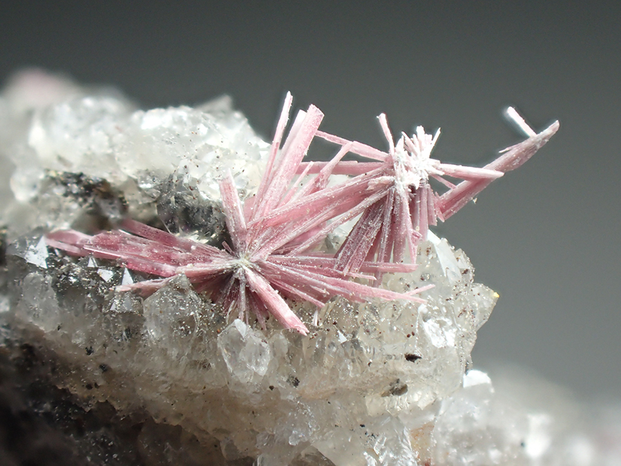 Erythrite