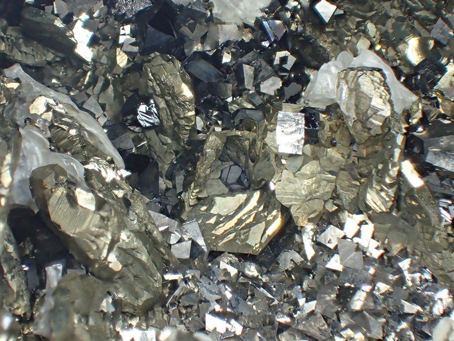 Arsenopyrite Calcite & Pyrite Psm Pyrrhotite