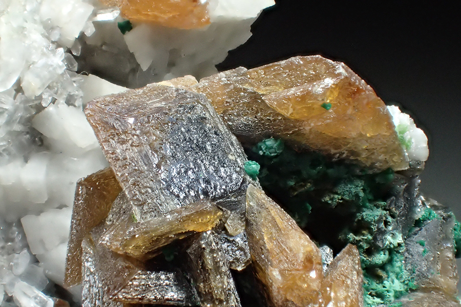 Wulfenite & Quartz