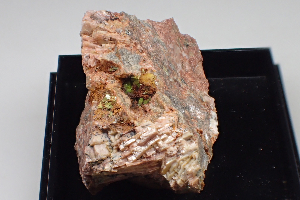 Heinrichite