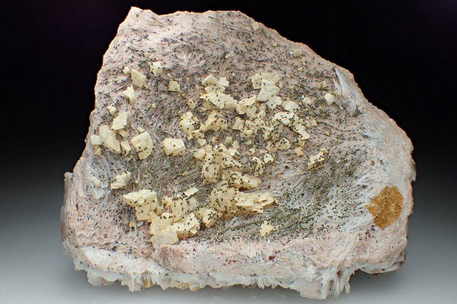 Chalcopyrite Baryte & Dolomite
