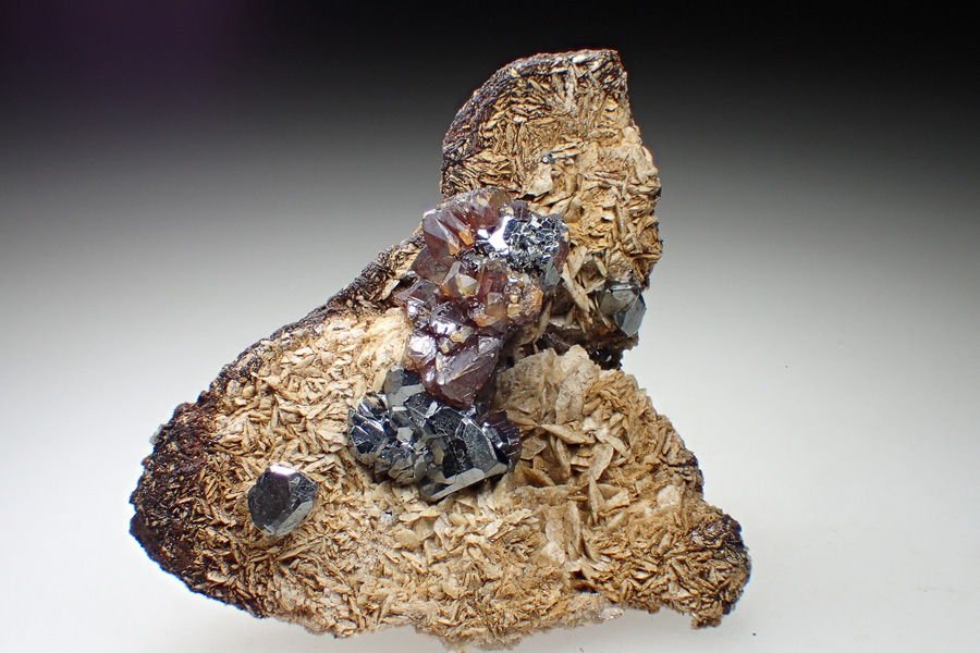 Sphalerite & Tetrahedrite & Siderite