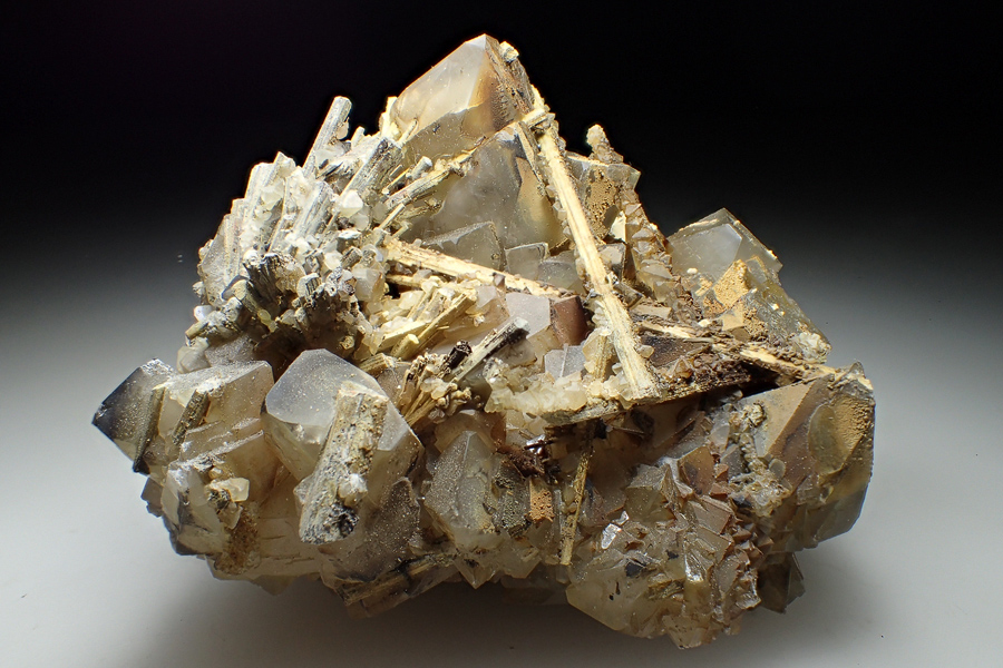 Valentinite Baryte Stibnite & Stibiconite