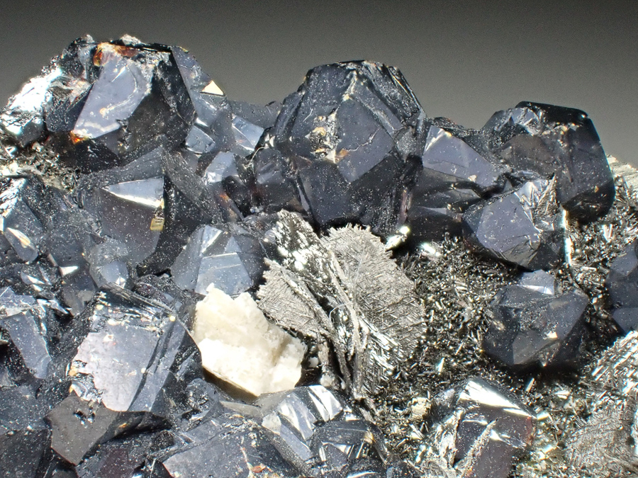 Arsenopyrite & Sphalerite & Pyrite